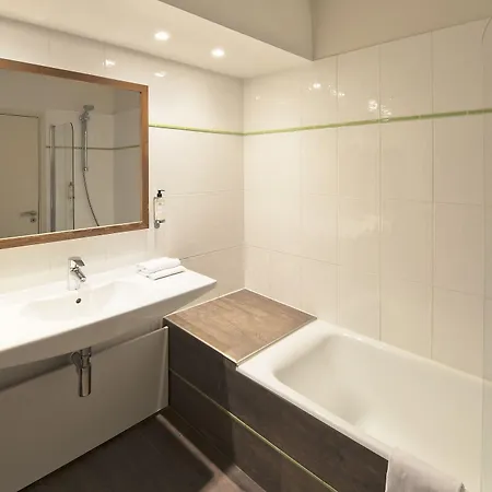 호텔 Western L'oree Paris Sud 4*