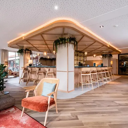 Hotel Western L'oree Paris Sud 4*