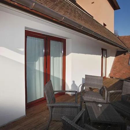 Western L'oree Paris Sud ホテル