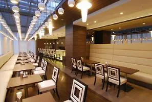 Hotel Western L'oree Paris Sud 4*