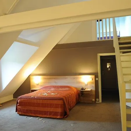 Western L'oree Paris Sud 4*