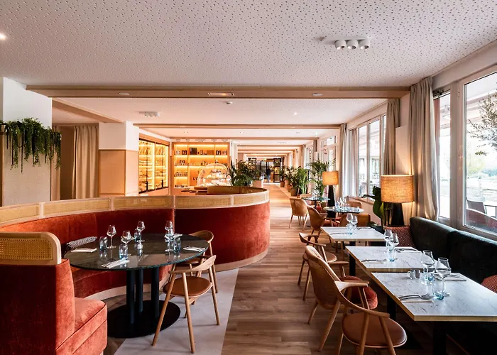 Western L'oree Paris Sud 酒店 4*