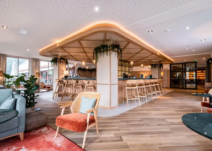 Western L'oree Paris Sud Otel 4*