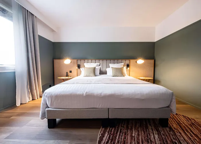 Western L'oree Paris Sud 4*