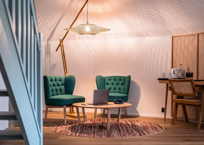 Western L'oree Paris Sud Otel 4*
